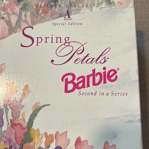 Spring Petals Barbie Doll Blonde Second in Series Avon Exclusive Special… - Picture 5 of 9